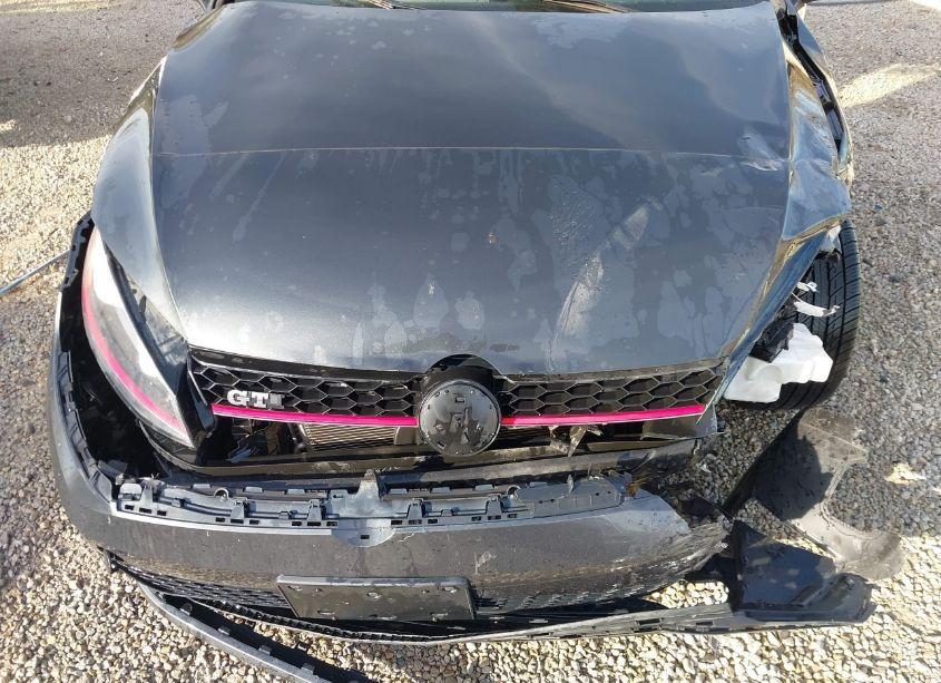 Photo 10 of 2015 Volkswagen Golf GTI 2.0T S 2-DOOR (VIN 3VWYT7AU7FM074314)