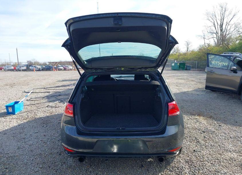 Photo 17 of 2015 Volkswagen Golf GTI 2.0T S 2-DOOR (VIN 3VWYT7AU7FM074314)