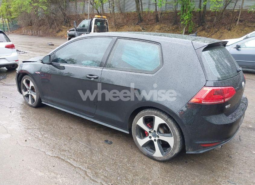 Photo 3 of 2015 Volkswagen Golf GTI 2.0T SE 2-DOOR (VIN 3VWYT7AU8FM065976)