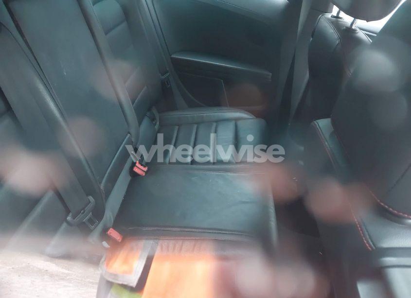 Photo 8 of 2015 Volkswagen Golf GTI 2.0T SE 2-DOOR (VIN 3VWYT7AU8FM065976)