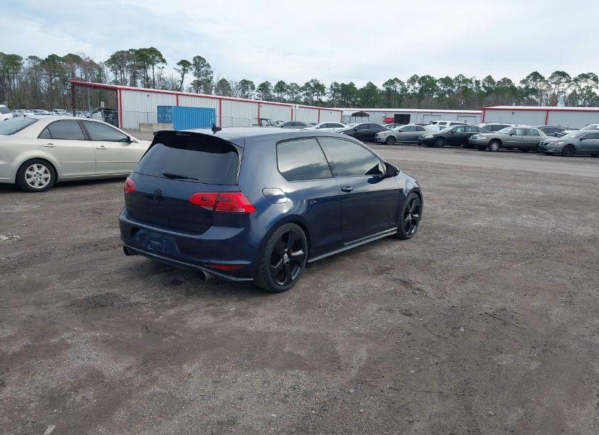 Photo 4 of 2015 Volkswagen Golf GTI 2.0T SE 2-DOOR (VIN 3VWYT7AUXFM027648)