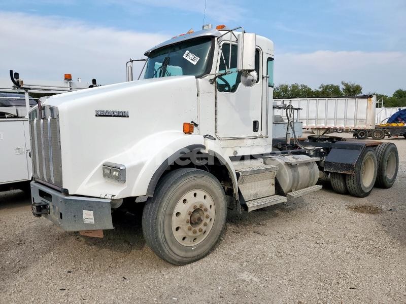 Photo 4 of 2019 KENWORTH CONSTRUCTION T800 (VIN 3WKDD40X8KF257262)