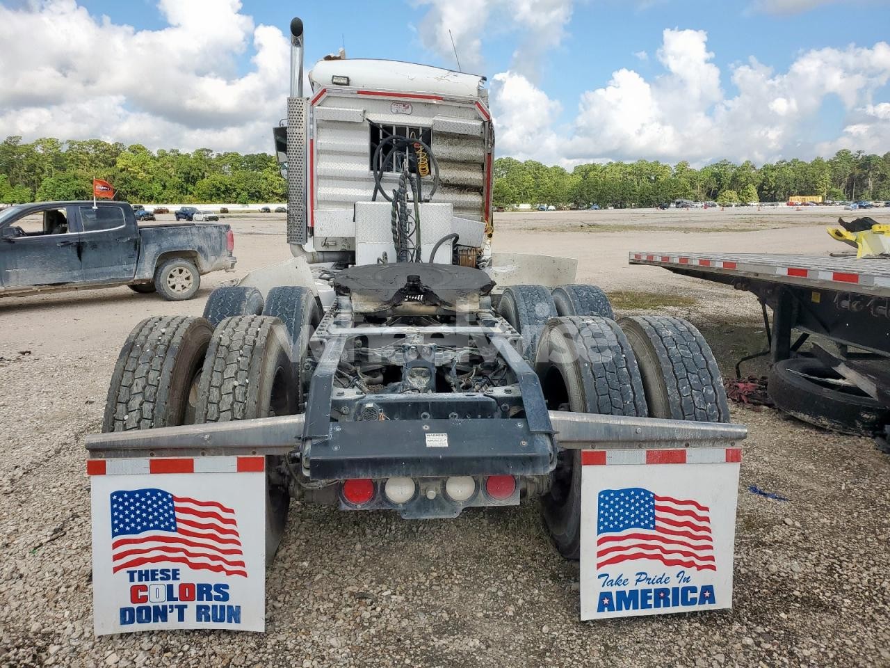 Photo 6 of 2020 KENWORTH T800 SEMI TRUCK (VIN 3WKDD49X0LF425335)