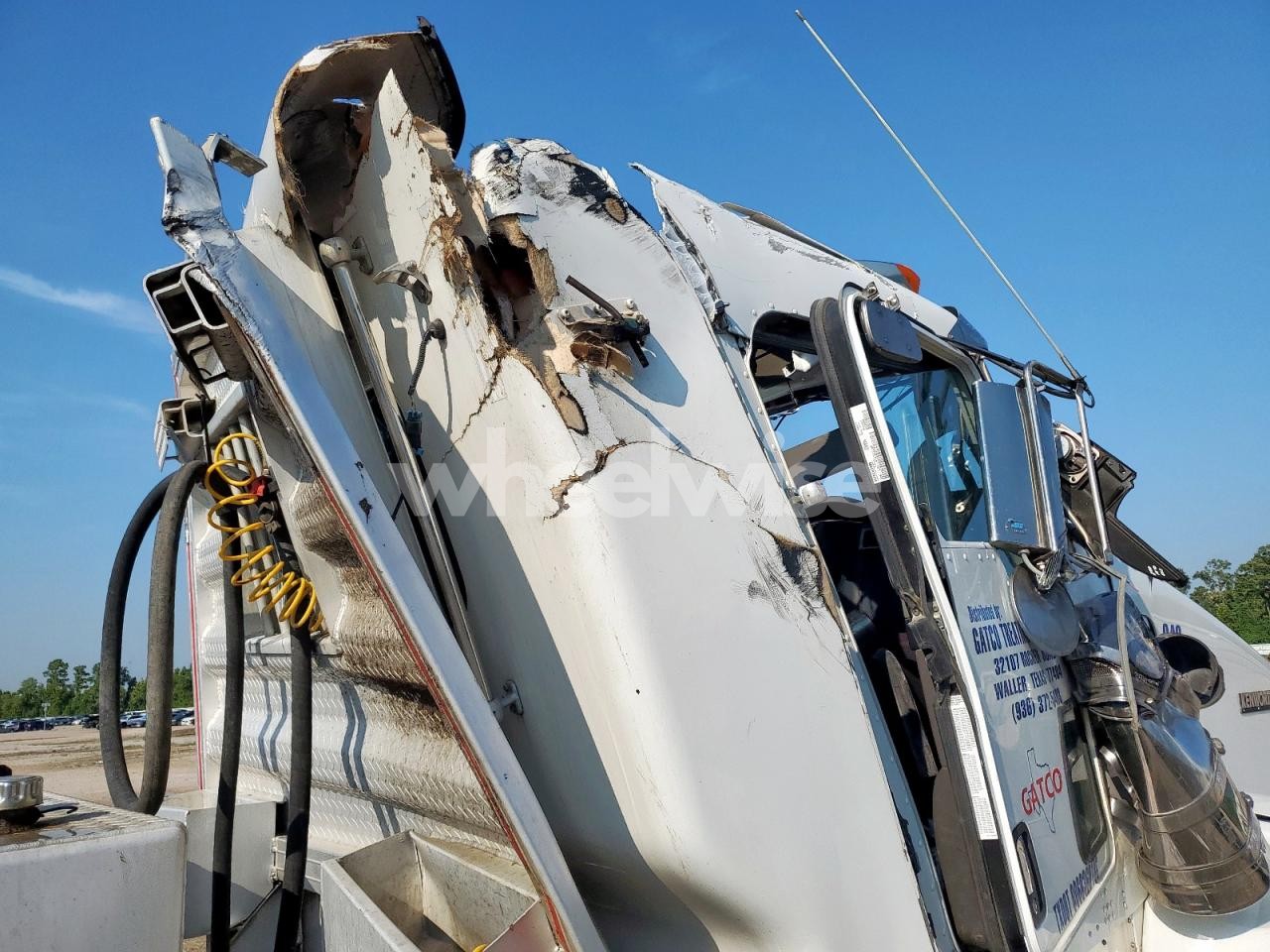 Photo 9 of 2020 KENWORTH T800 SEMI TRUCK (VIN 3WKDD49X0LF425335)