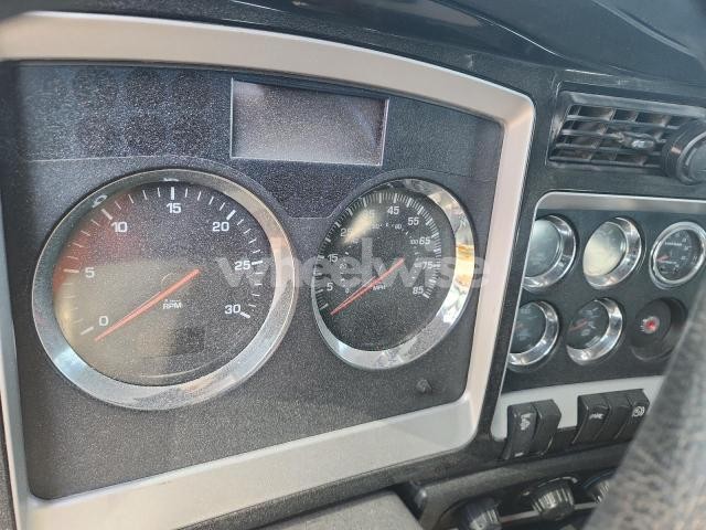 Photo 5 of 2019 KENWORTH T800 SEMI TRUCK (VIN 3WKDD49X5KF292179)