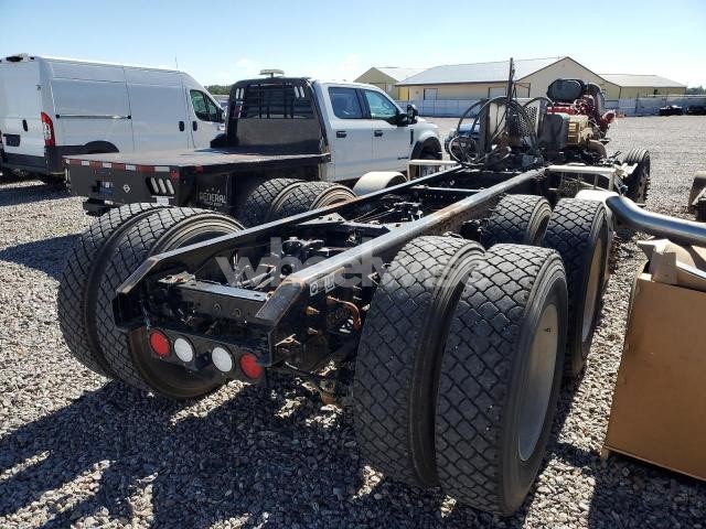 Photo 2 of 2021 KENWORTH CONSTRUCTI - TRUCKS SEMI TRUCK (VIN 3WKDP4EXXMF433506)