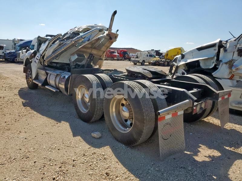 2024 KENWORTH T880 SEMI TRUCK (VIN 3WKZD49X1RF376581) main photo