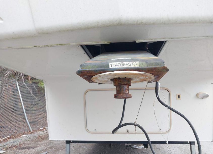 Photo 10 of 2006 Colorado 5th WHEEL (VIN 47CFCRS2X6C652733)