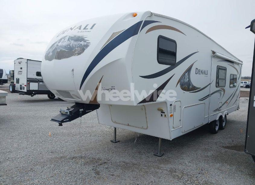 Photo 2 of 2010 Dutchmen Travel TRAILER (VIN 47CFD1P23AP624975)