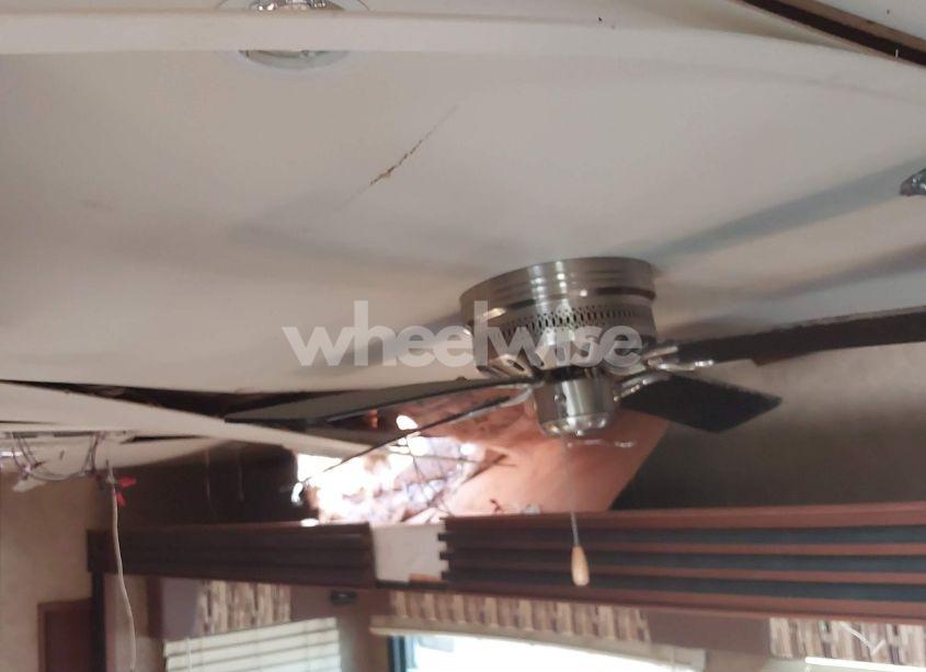 Photo 14 of 2013 Dutchmen Komfort TRAVEL TRAILER (VIN 47CFKMV22DP630880)