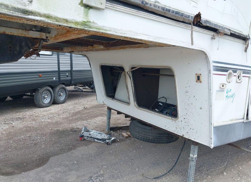 Photo 10 of 2002 Four Winds DUTCHMEN (VIN 47CFM0S242P604933)