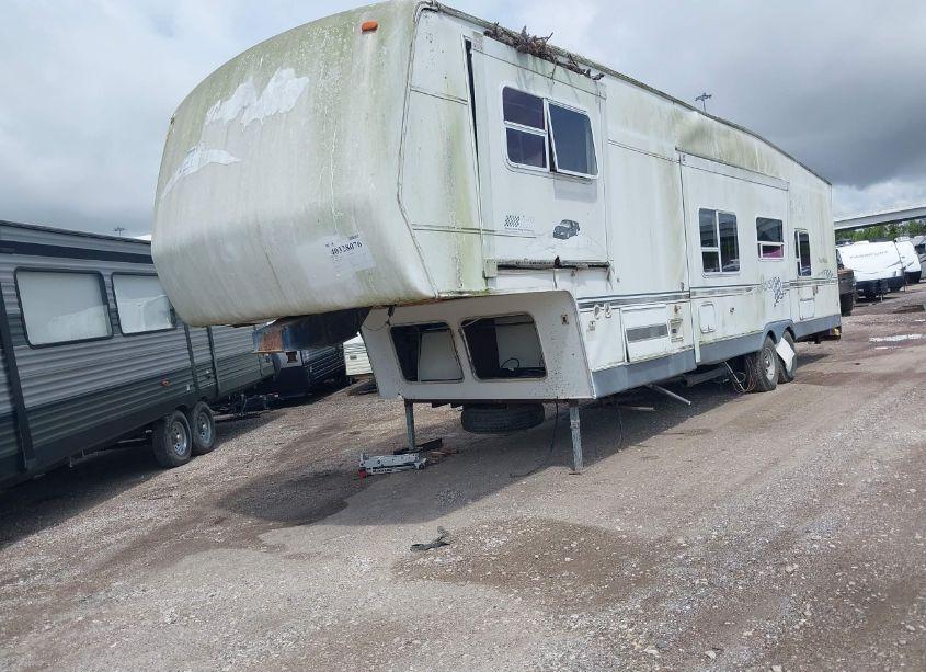 Photo 2 of 2002 Four Winds DUTCHMEN (VIN 47CFM0S242P604933)