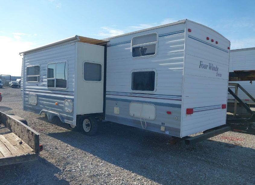 Photo 3 of 2004 D & B TRAILER EXPRESS (VIN 47CTFTP294G513151)