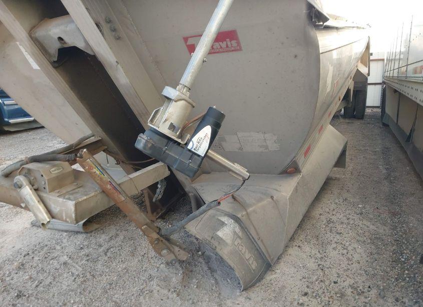 Photo 6 of 2019 Travis Body & TRAILER DUMP (VIN 48XFF3721K1013337)