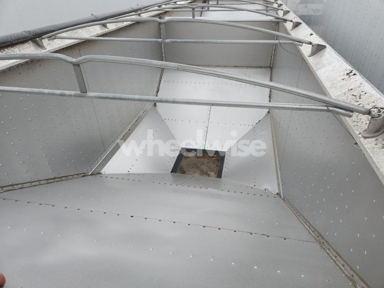 Photo 5 of 2022 EBY GRAIN TRAILER (VIN 4A2MH4021N3007128)