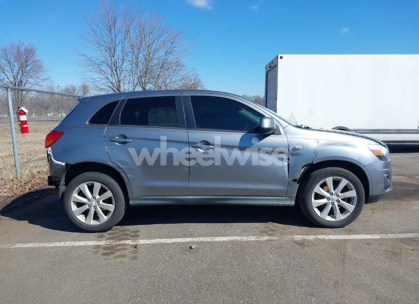 Photo 13 of 2013 Mitsubishi Outlander SPORT ES (VIN 4A4AP3AU0DE018020)