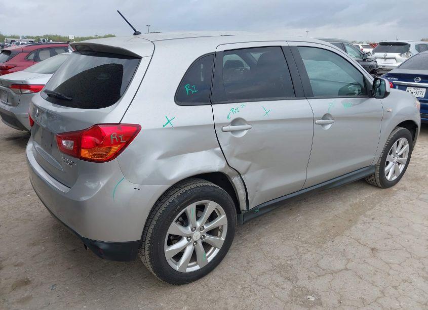 Photo 4 of 2014 Mitsubishi Outlander SPORT ES (VIN 4A4AP3AU0EE013031)