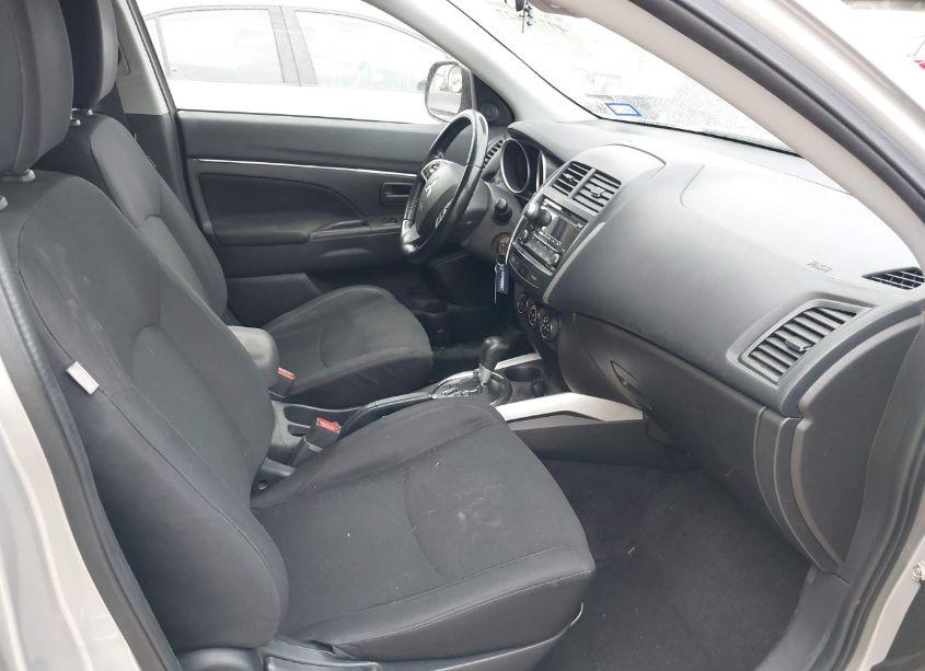 Photo 5 of 2014 Mitsubishi Outlander SPORT ES (VIN 4A4AP3AU0EE013031)