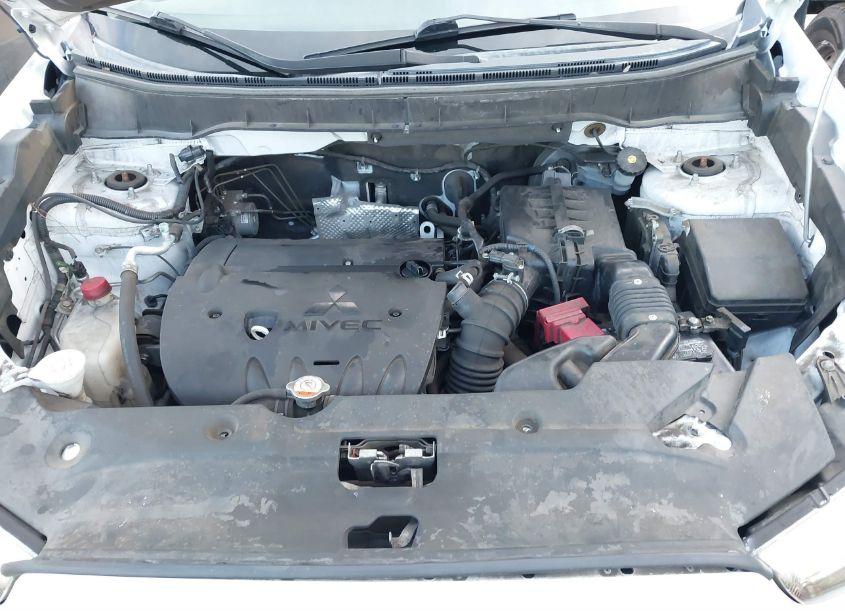 Photo 10 of 2014 Mitsubishi Outlander SPORT ES (VIN 4A4AP3AU0EE016656)