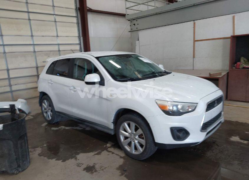 2014 Mitsubishi Outlander SPORT ES (VIN 4A4AP3AU0EE025020) main photo