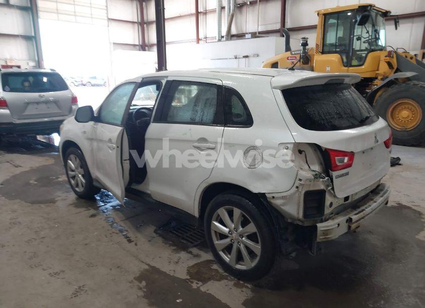 Photo 3 of 2014 Mitsubishi Outlander SPORT ES (VIN 4A4AP3AU0EE025020)