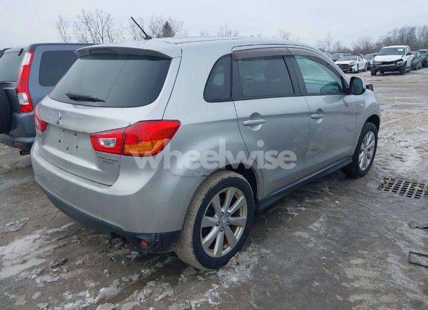 Photo 4 of 2015 Mitsubishi Outlander SPORT ES (VIN 4A4AP3AU0FE013239)