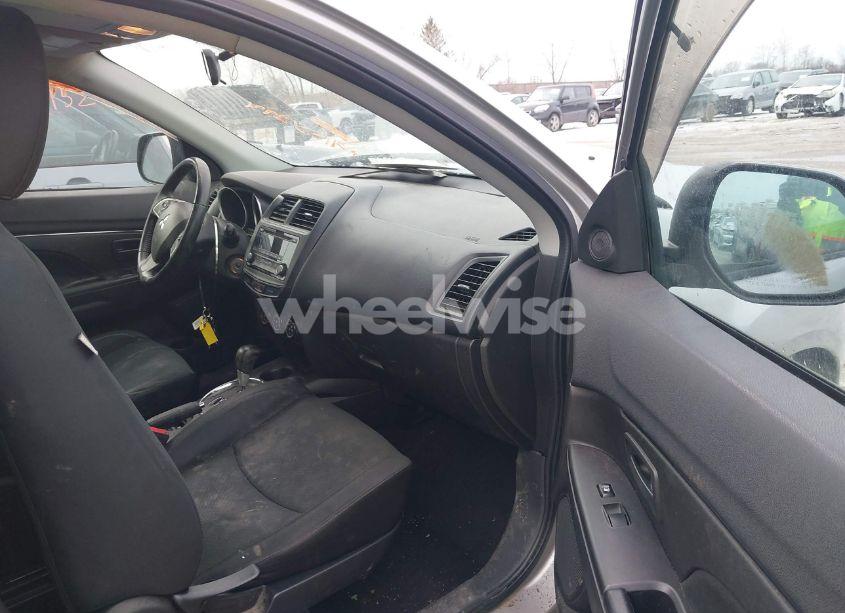 Photo 5 of 2015 Mitsubishi Outlander SPORT ES (VIN 4A4AP3AU0FE013239)