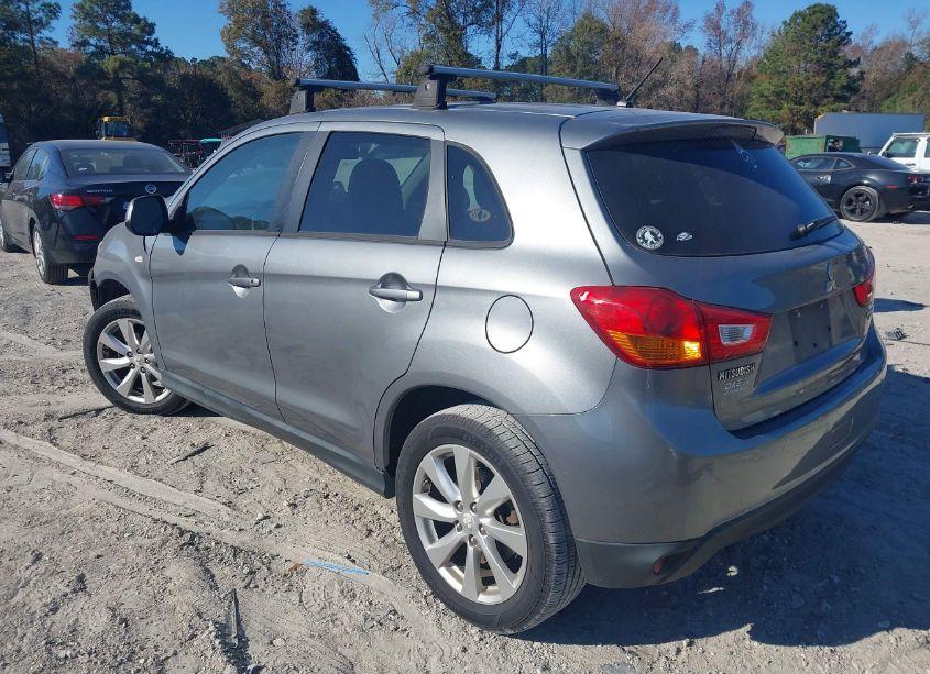 Photo 3 of 2015 Mitsubishi Outlander SPORT ES (VIN 4A4AP3AU0FE033314)