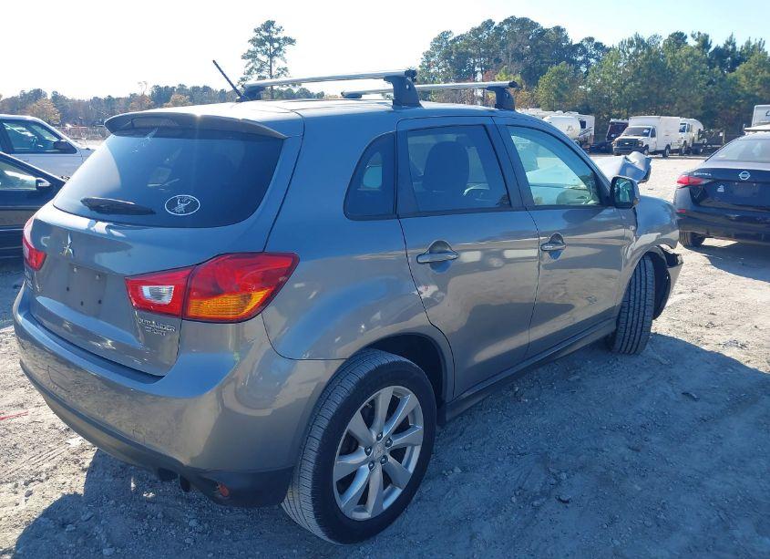 Photo 4 of 2015 Mitsubishi Outlander SPORT ES (VIN 4A4AP3AU0FE033314)