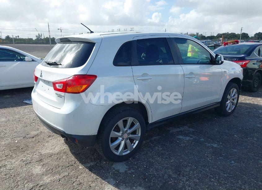 Photo 4 of 2015 Mitsubishi Outlander SPORT ES (VIN 4A4AP3AU0FE058942)