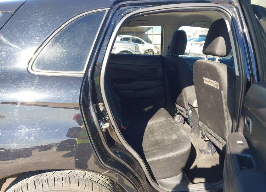 Photo 8 of 2015 Mitsubishi Outlander SPORT ES (VIN 4A4AP3AU0FE062635)