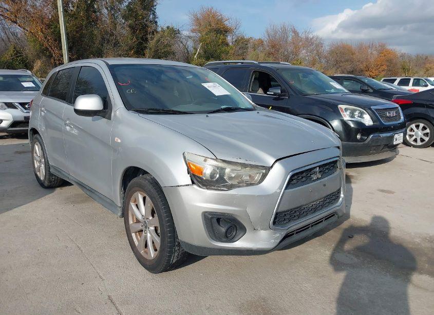 2014 Mitsubishi Outlander SPORT ES (VIN 4A4AP3AU1EE001423) main photo