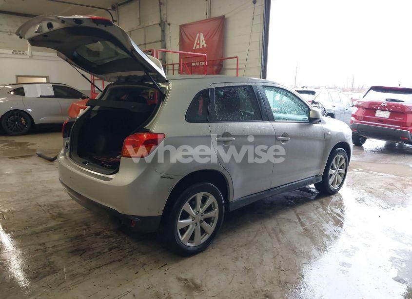 Photo 4 of 2015 Mitsubishi Outlander SPORT ES (VIN 4A4AP3AU1FE054771)