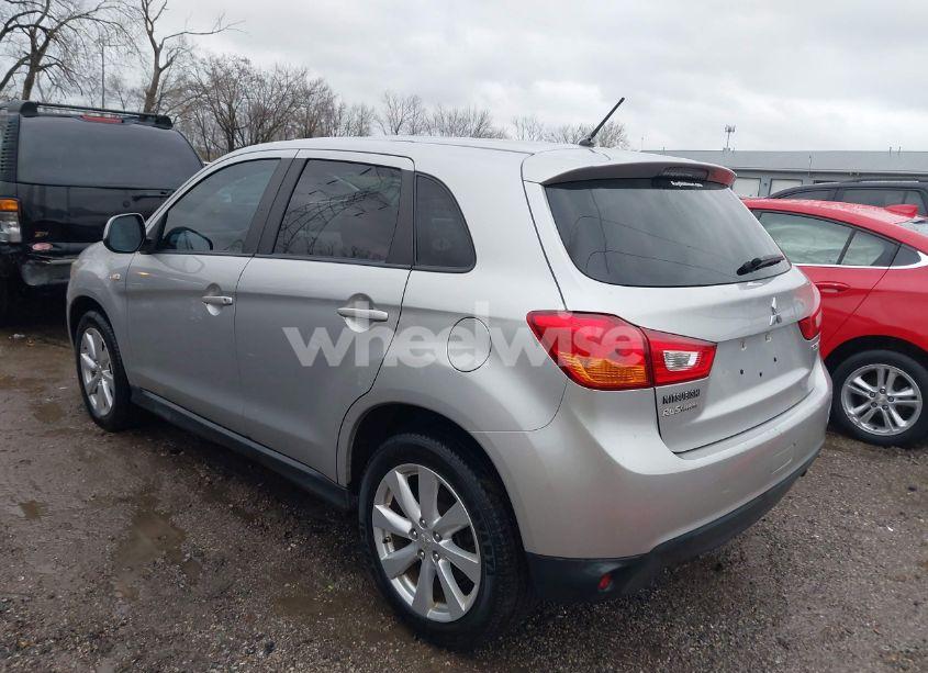 Photo 3 of 2014 Mitsubishi Outlander SPORT ES (VIN 4A4AP3AU2EE025679)
