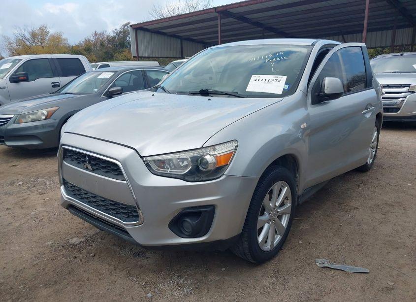 Photo 2 of 2015 Mitsubishi Outlander SPORT ES (VIN 4A4AP3AU2FE019723)