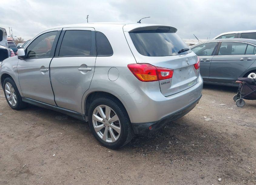 Photo 3 of 2015 Mitsubishi Outlander SPORT ES (VIN 4A4AP3AU2FE019723)