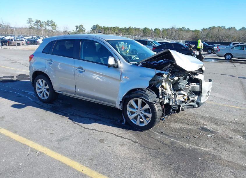 2013 Mitsubishi Outlander SPORT ES (VIN 4A4AP3AU3DE023535) main photo
