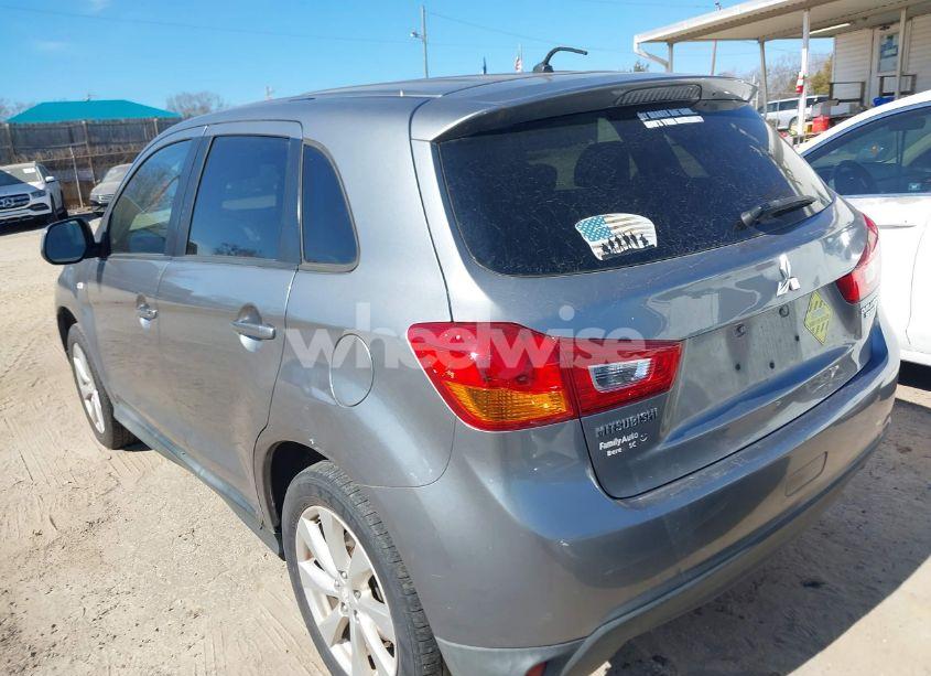 Photo 3 of 2014 Mitsubishi Outlander SPORT ES (VIN 4A4AP3AU3EE002749)