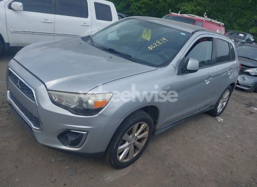 Photo 2 of 2013 Mitsubishi Outlander SPORT ES (VIN 4A4AP3AU4DE002824)