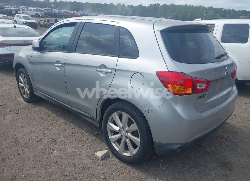 Photo 3 of 2013 Mitsubishi Outlander SPORT ES (VIN 4A4AP3AU4DE002824)