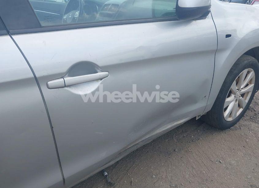 Photo 6 of 2013 Mitsubishi Outlander SPORT ES (VIN 4A4AP3AU4DE002824)