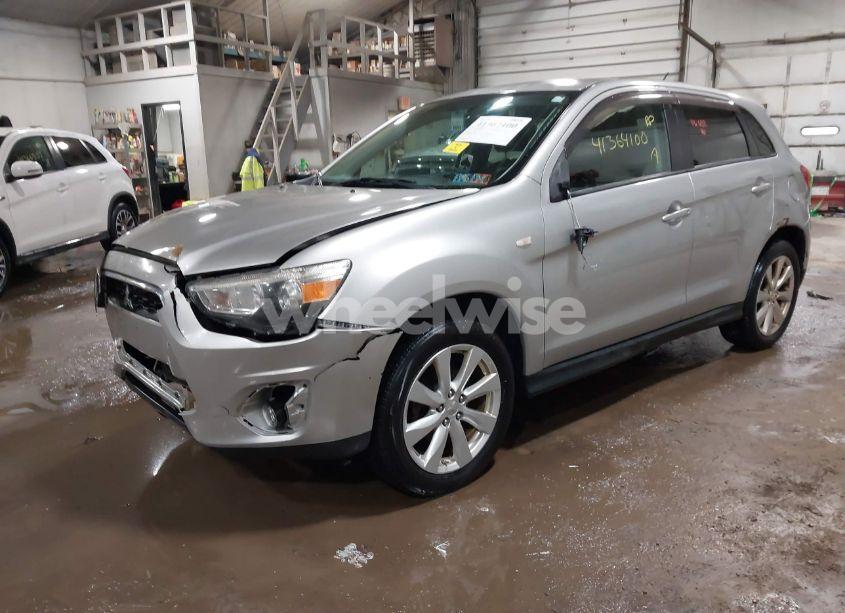 Photo 2 of 2015 Mitsubishi Outlander SPORT ES (VIN 4A4AP3AU4FE008125)