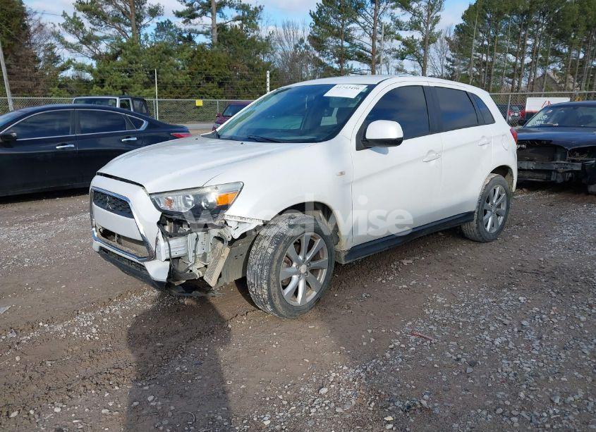 Photo 2 of 2015 Mitsubishi Outlander SPORT ES (VIN 4A4AP3AU5FE033650)