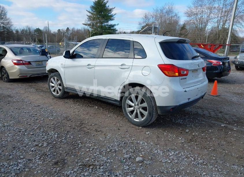Photo 3 of 2015 Mitsubishi Outlander SPORT ES (VIN 4A4AP3AU5FE033650)