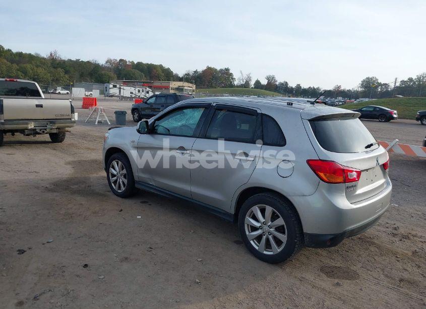 Photo 3 of 2015 Mitsubishi Outlander SPORT ES (VIN 4A4AP3AU5FE047435)