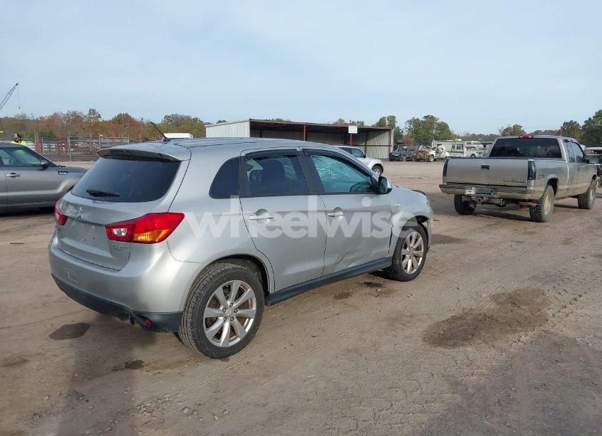 Photo 4 of 2015 Mitsubishi Outlander SPORT ES (VIN 4A4AP3AU5FE047435)