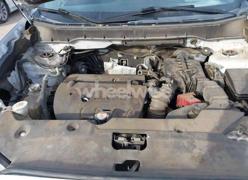 Photo 10 of 2014 Mitsubishi Outlander SPORT ES (VIN 4A4AP3AU7EE006819)