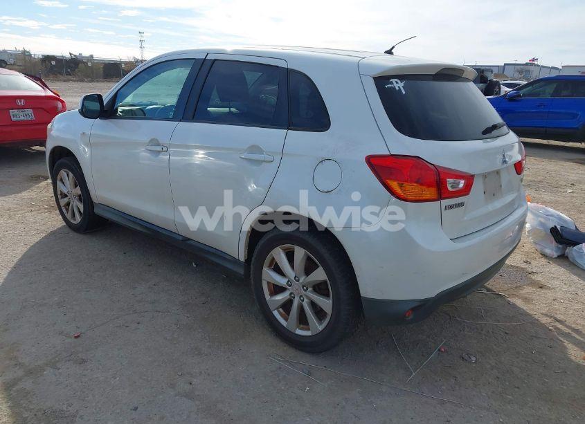 Photo 3 of 2014 Mitsubishi Outlander SPORT ES (VIN 4A4AP3AU7EE006819)