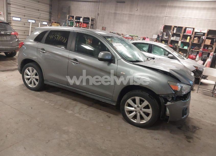 2014 Mitsubishi Outlander SPORT ES (VIN 4A4AP3AU7EE016167) main photo