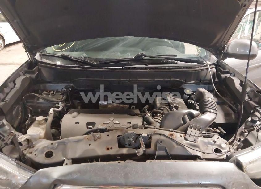 Photo 10 of 2014 Mitsubishi Outlander SPORT ES (VIN 4A4AP3AU7EE016167)